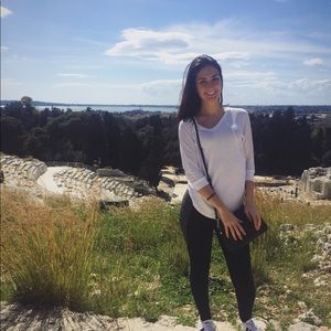 Meet your Posher, Nicole